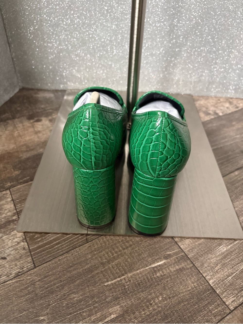 Fashion to Figure Emerald Green Croc-Embossed Loafers - Picture 4 of 6